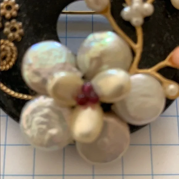 Brooch - Picture 3 of 4